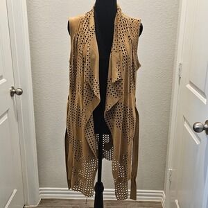 Jeff Gallano Faux Suede Duster Vest Size 2 Tan Laser Cut Perforated Tie Waist